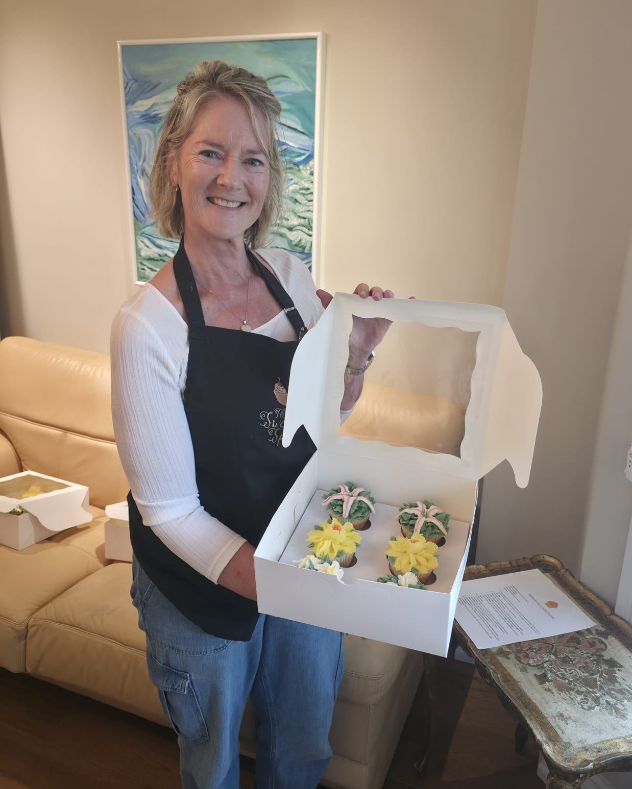 Our Advanced Cupcake Decorating Class was such a fun afternoon! 🌸🧁
There was some serious piping talent on display as everyone learned how to create beautiful lilies, daffodils, daisies and mini roses — all with buttercream! 🌼🌹
So much creativity, lots of laughs, and some gorgeous cupcakes to take home. 💕
✨ Want to learn too? Our next Beginner Cupcake Decorating Class is September 27 in Richmond Hill. Come join us and start your buttercream flower journey! 🧁🌸
#CupcakeDecorating #ButtercreamFlowers #CupcakeClass #RichmondHill #TheSweetSpotCakes