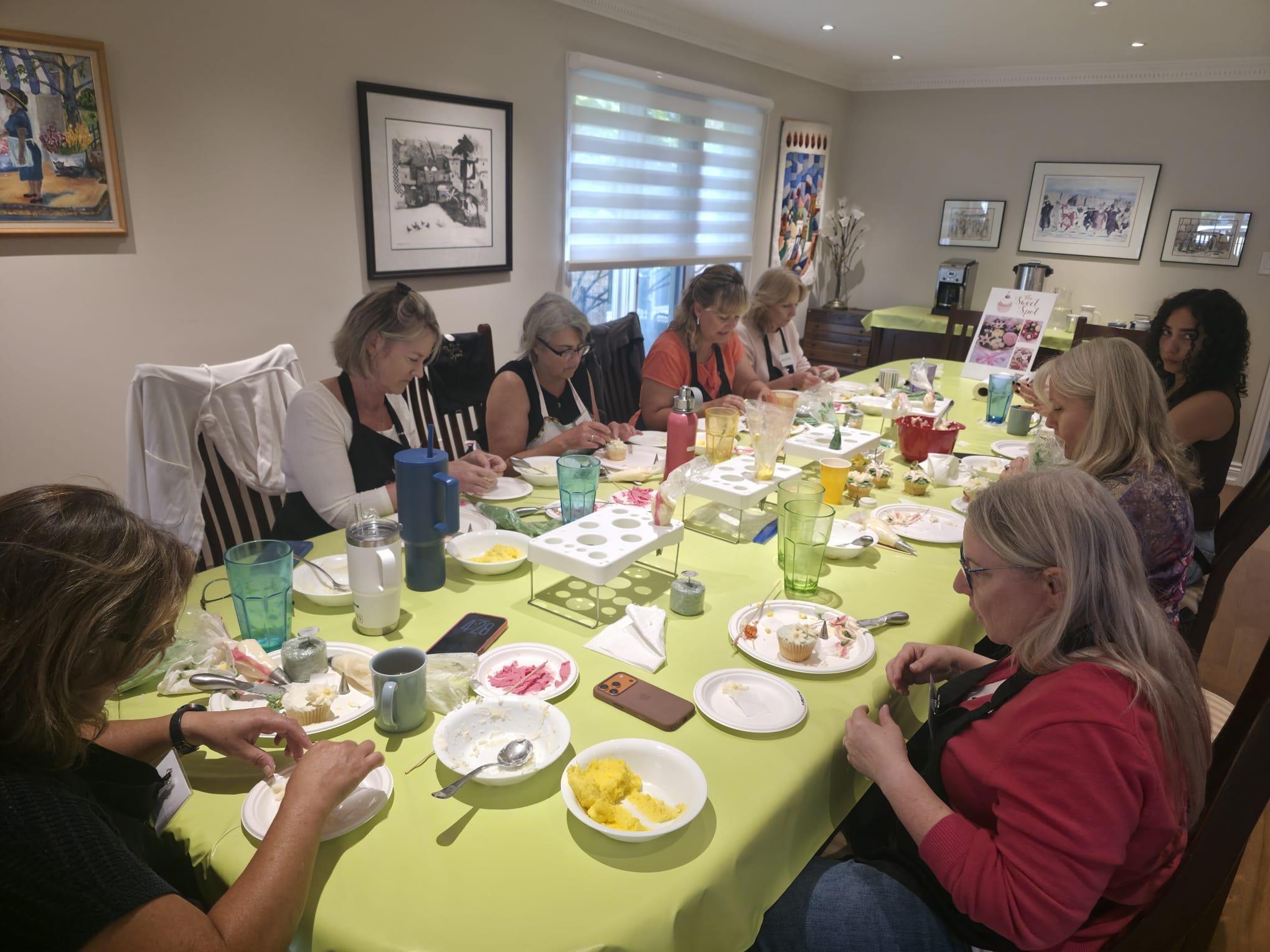 Our Advanced Cupcake Decorating Class was such a fun afternoon! 🌸🧁
There was some serious piping talent on display as everyone learned how to create beautiful lilies, daffodils, daisies and mini roses — all with buttercream! 🌼🌹
So much creativity, lots of laughs, and some gorgeous cupcakes to take home. 💕
✨ Want to learn too? Our next Beginner Cupcake Decorating Class is September 27 in Richmond Hill. Come join us and start your buttercream flower journey! 🧁🌸
#CupcakeDecorating #ButtercreamFlowers #CupcakeClass #RichmondHill #TheSweetSpotCakes
