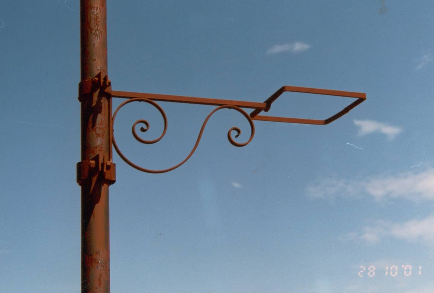 Some more views of the stunning Makindu station, pictured here in October 2001.
Photo courtesy of Gurraj Singh